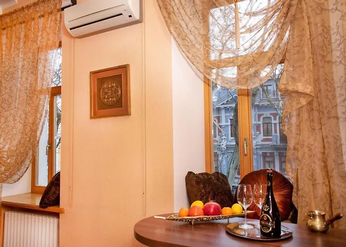 Mini-hotel In The Very Heart Of Apartment