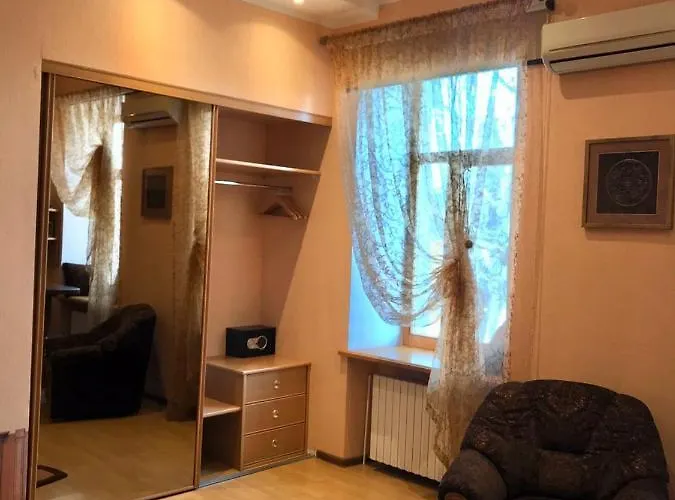 Apartment Mini-hotel In The Very Heart Of *