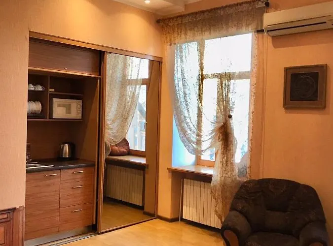 Mini-hotel In The Very Heart Of